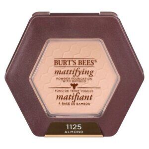 Burt's Bees Powder Foundation in Almond